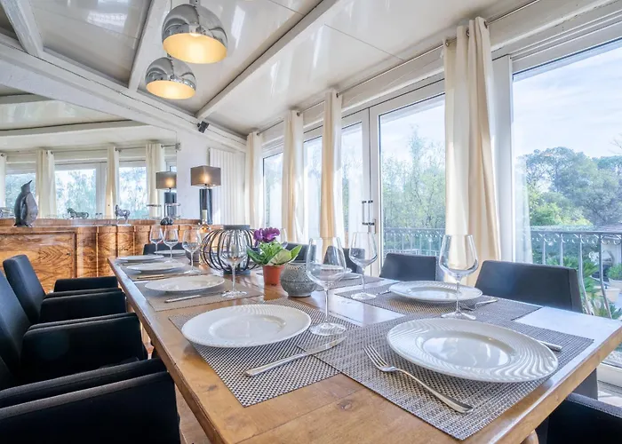Semesterbostad Le Murier By Interhome